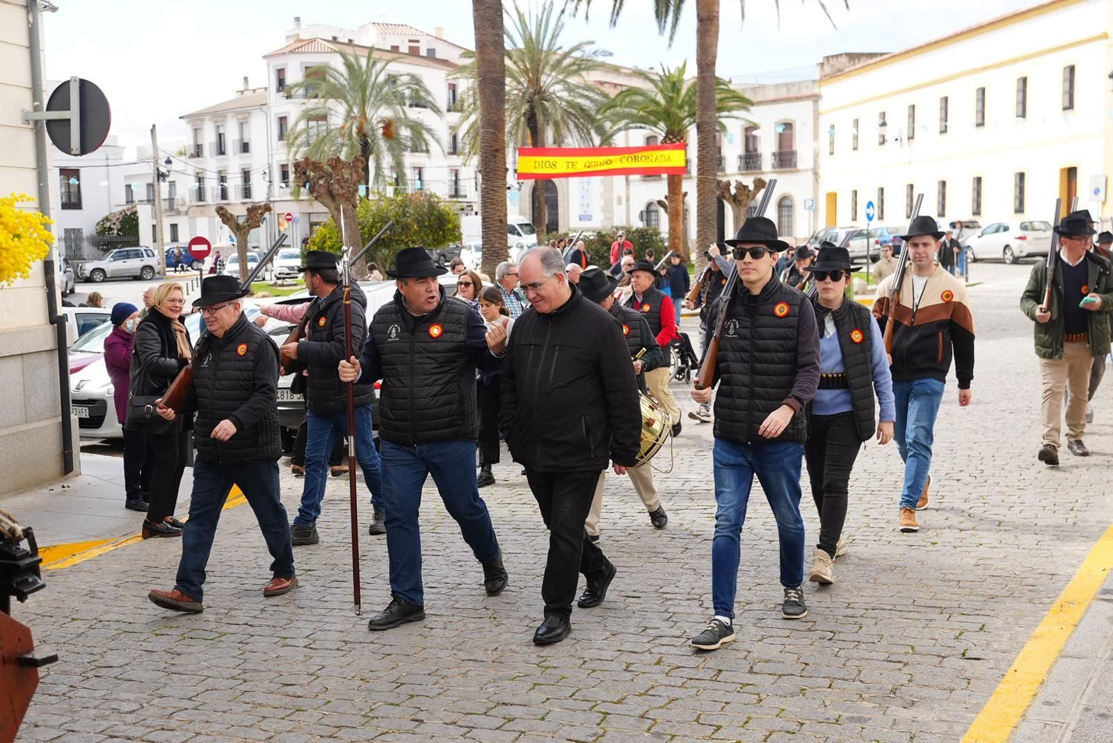 Bailes tradicionales y despedida del carro Virgen de Luna