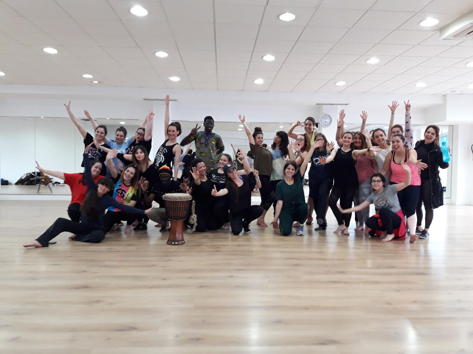 Taller de iniciación al swing que impartieron ayer Jesús y Mónica de 'Al Swing y al Cabo'.