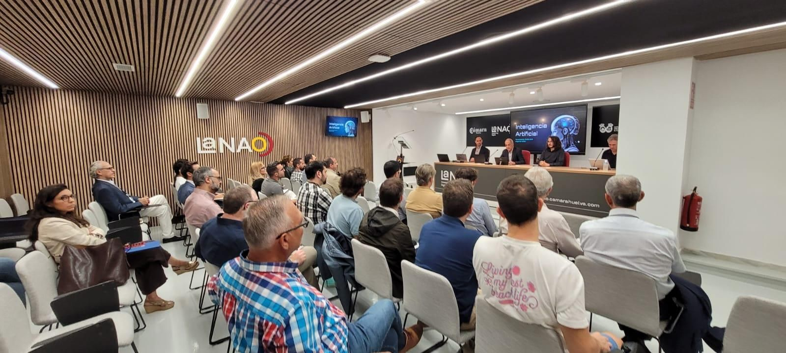 Jornada sobre inteligencia artificial en La Nao.