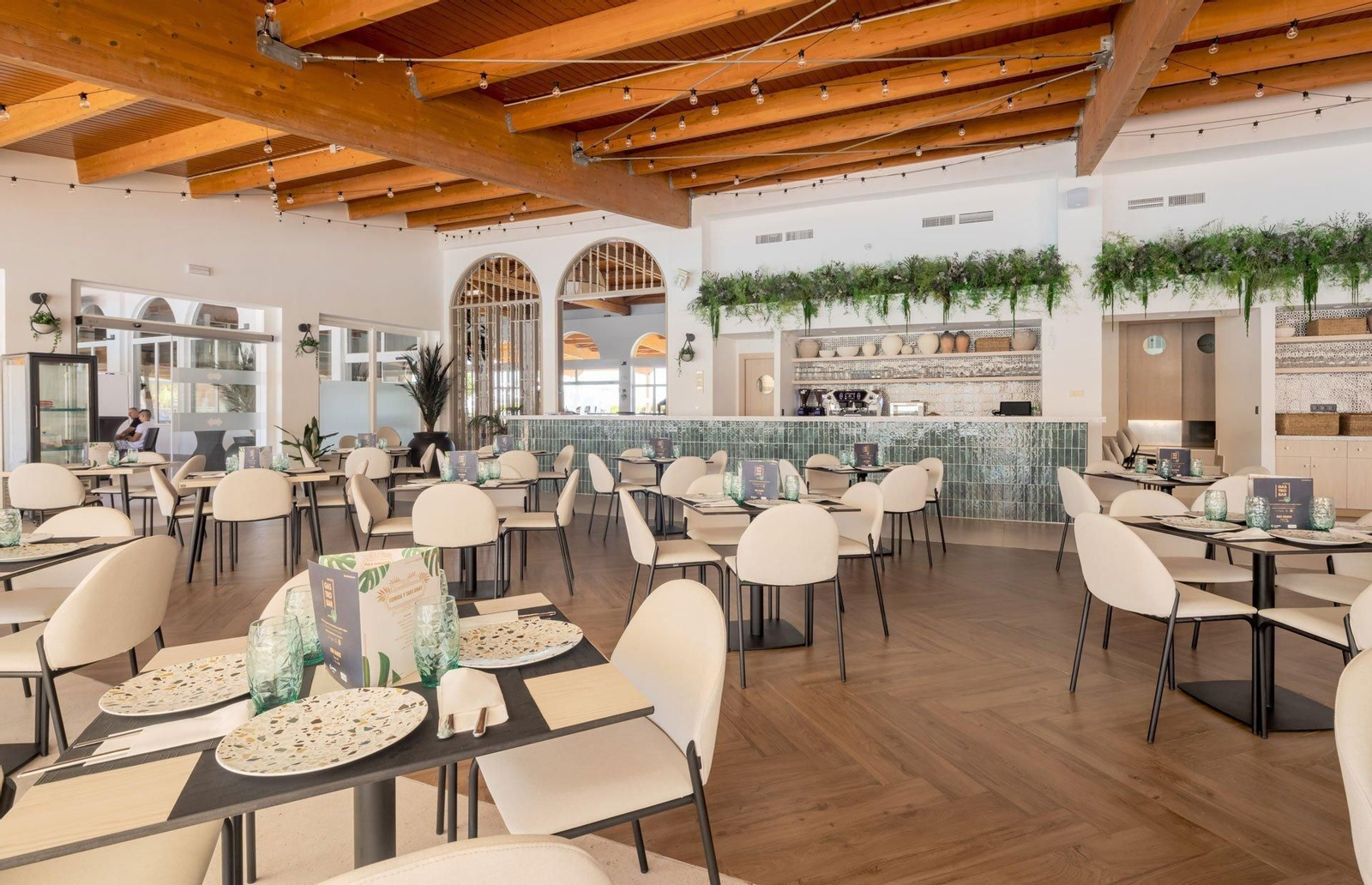 Así son los hoteles que la cadean Ilunion, de la ONCE, tiene en la provincia de Cádiz.