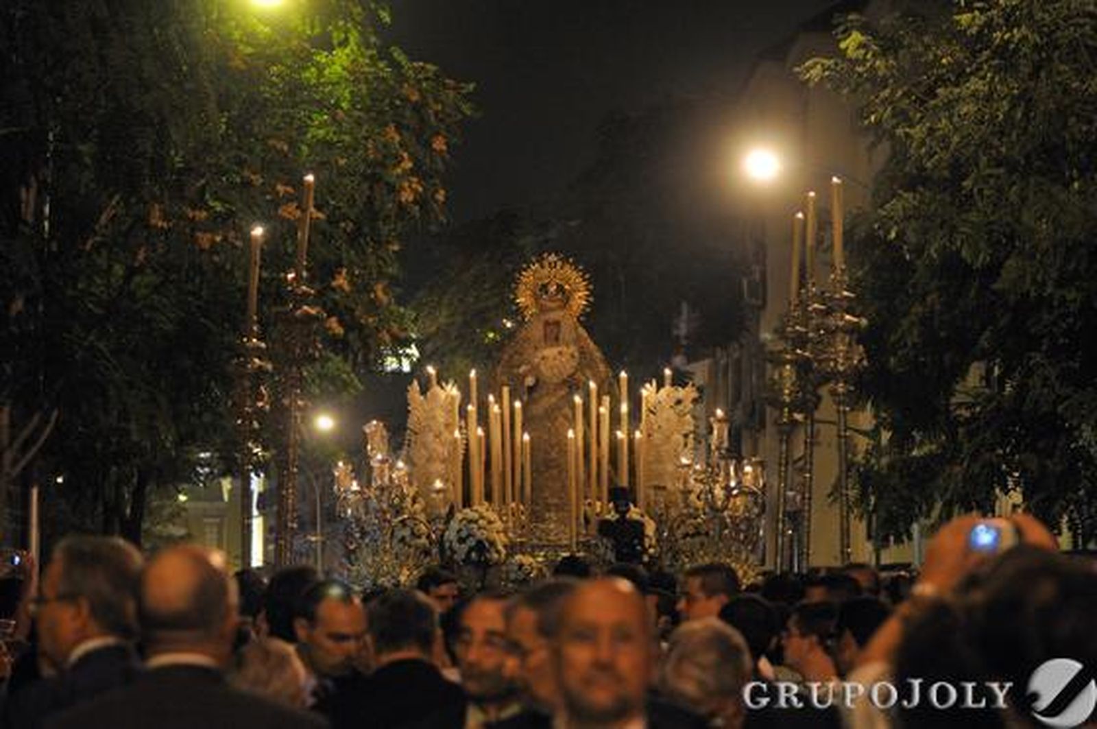 La Macarena recorre su barrio.

Foto: Manuel Gomez