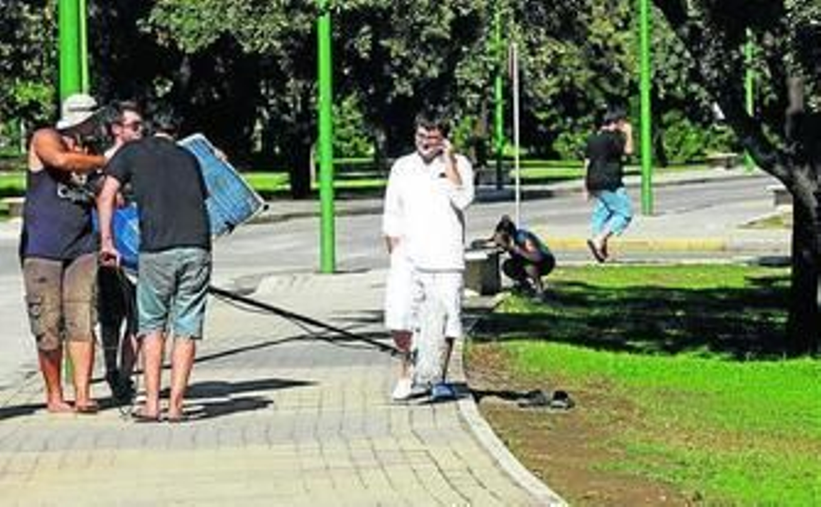 Un instante del rodaje ayer en el parque del Alamillo.