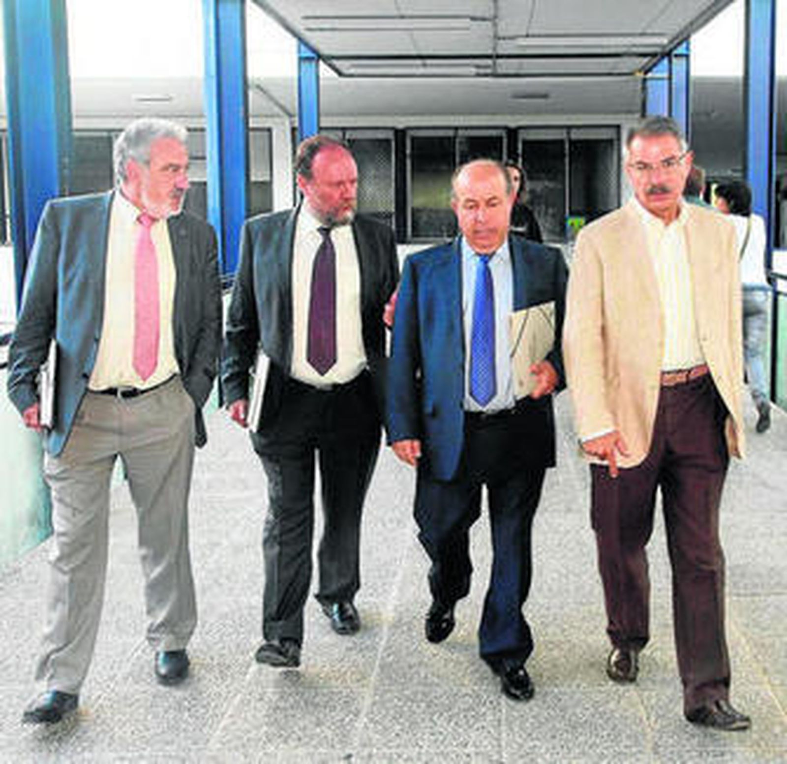 El rector y el alcalde inauguraron las jornadas, ayer, en Ciencias.