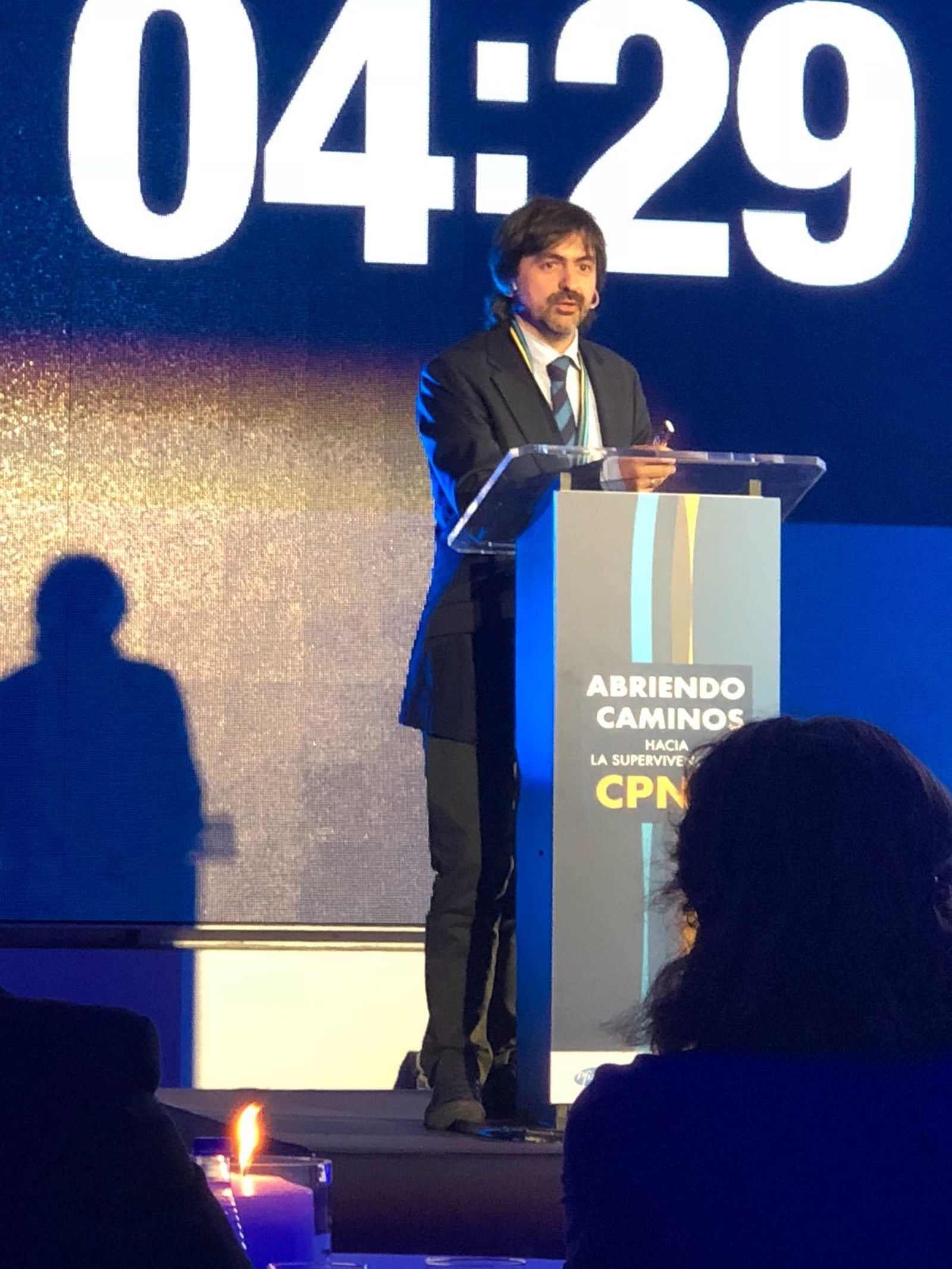 El doctor David Vicente Baz ofrecerá una conferencia antes del partido.