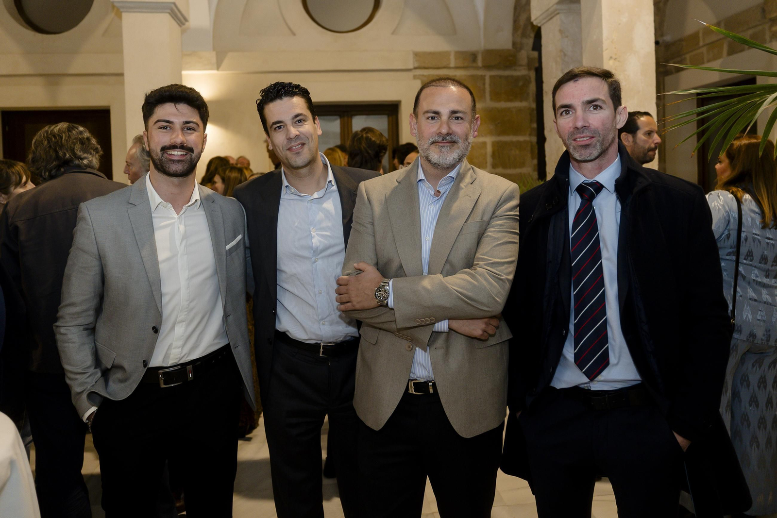 Las imágenes de la entrega del IX Premio 'Emilio López' a la comparsa de Jona 'El cementerio'