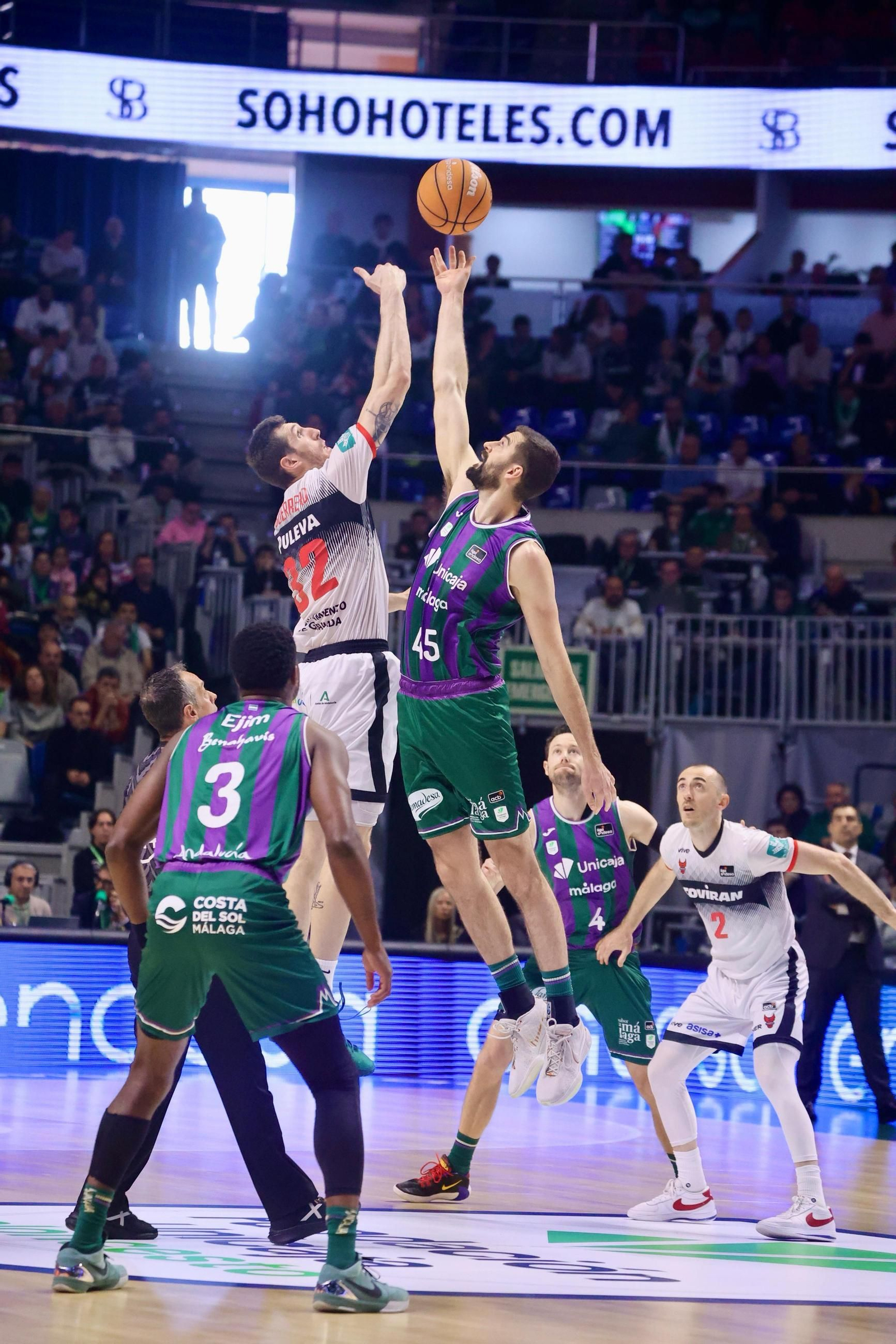 El Unicaja-Covirán Granada, en fotos