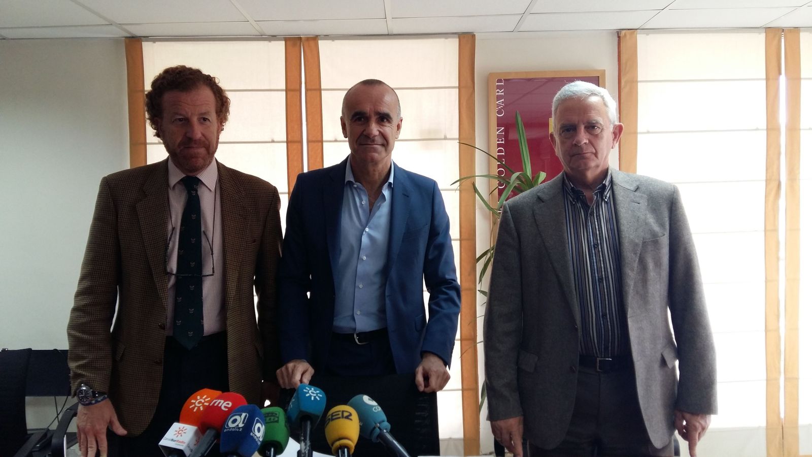 Manuel Otero y Antonio Muñoz durante la rueda de prensa ofrecida ayer.