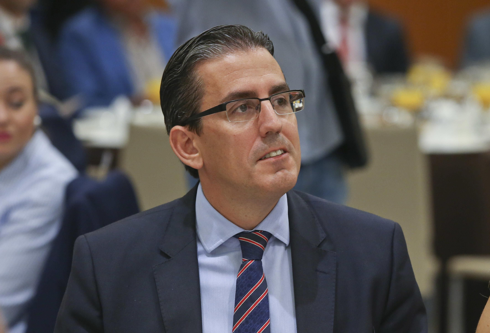 Las imágenes del Foro Joly con Elías Bendodo