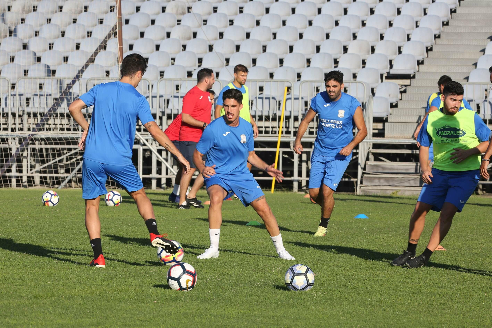 Imágenes del primer entrenamiento del Jerez Industrial en La Juventud