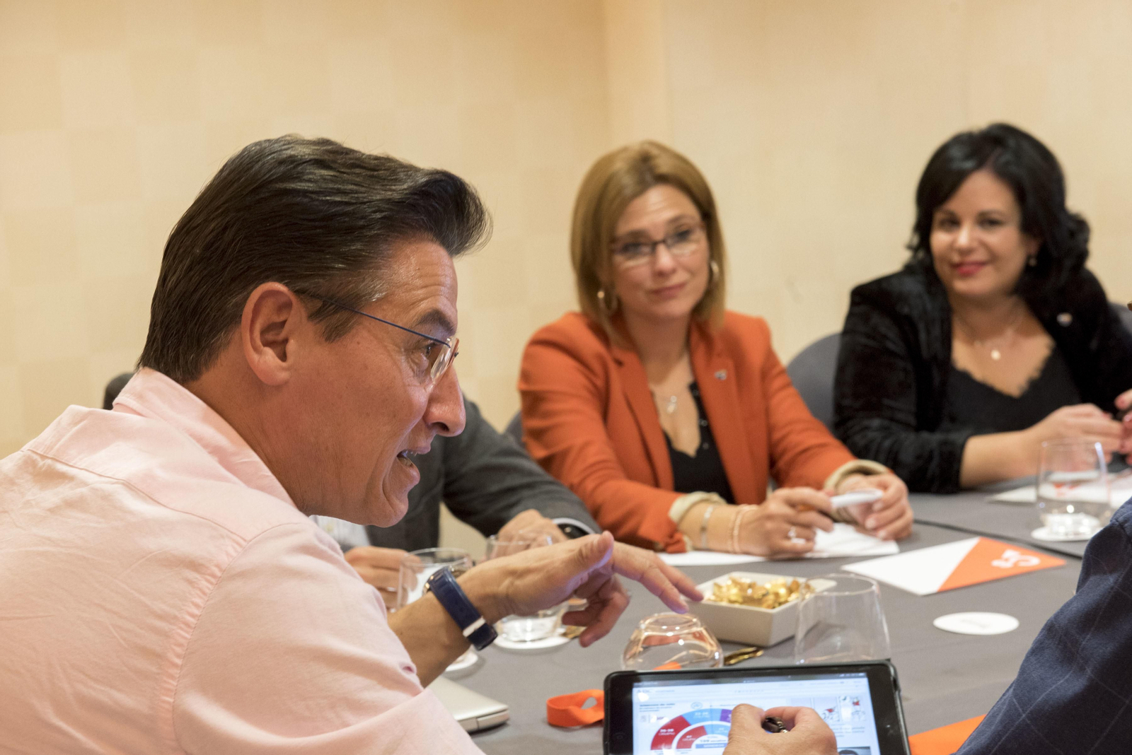 Las imágenes de las elecciones andaluzas en Granada