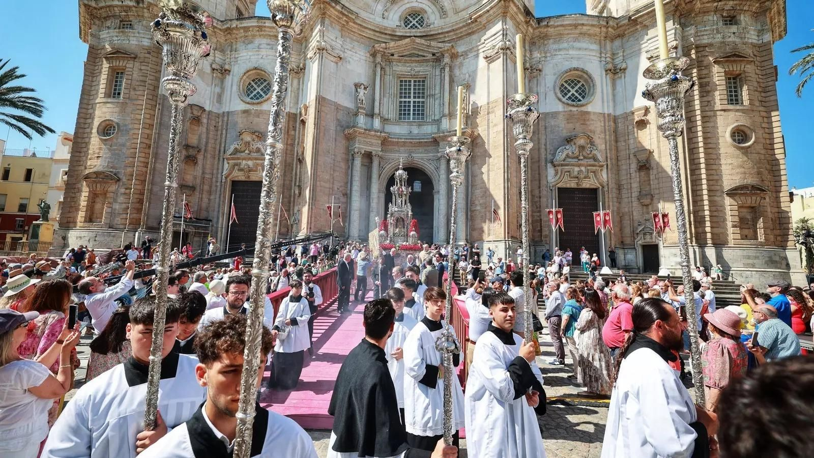 La procesión del Corpus en Cádiz. La procesión del Corpus en Cádiz.
