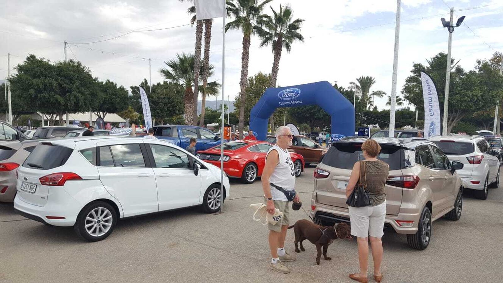 Garum Motor Vélez y onecar.es se van de feria