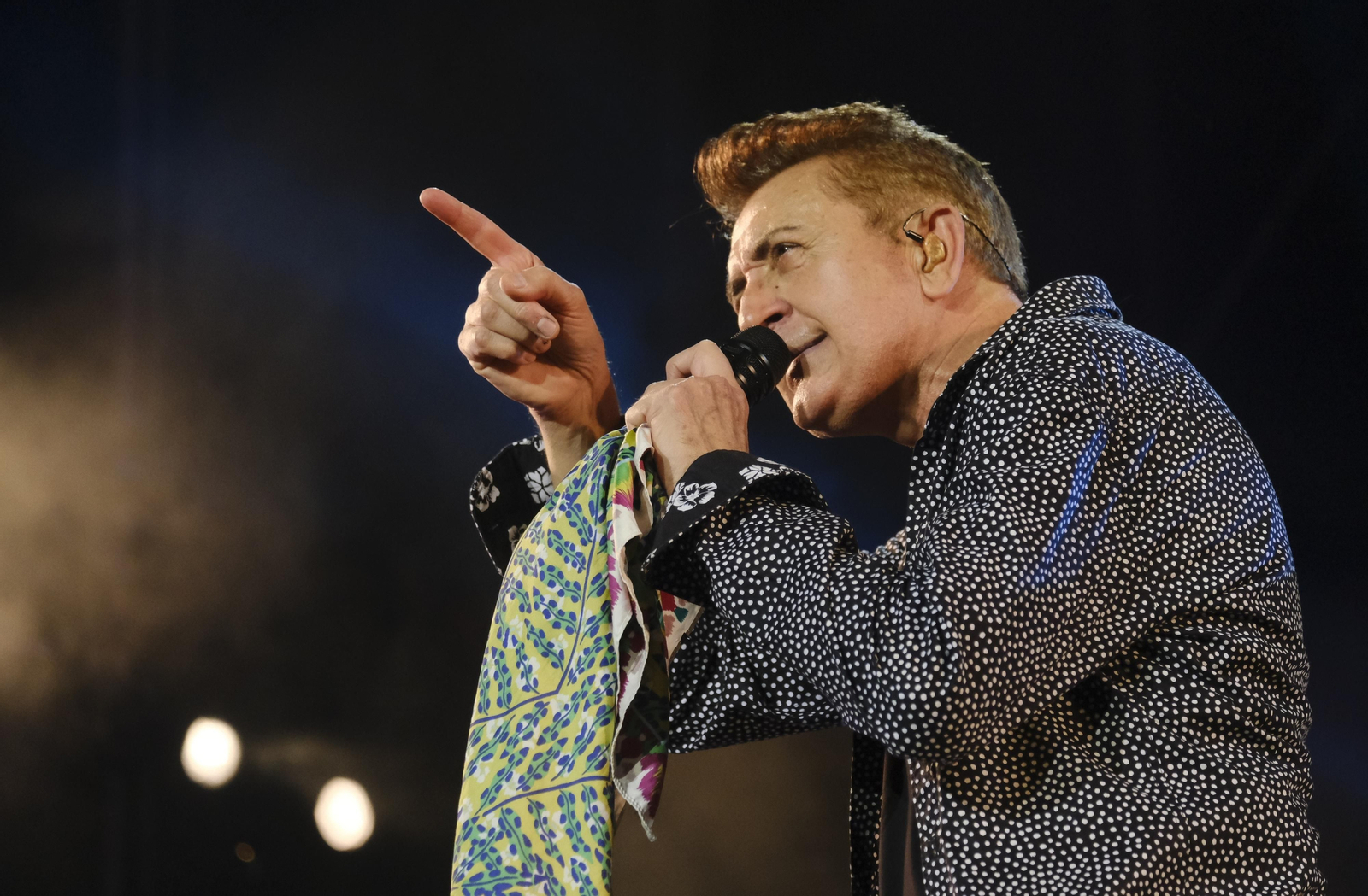 El concierto de Manolo García en el teatro de la Axerquía de Córdoba, en fotografías