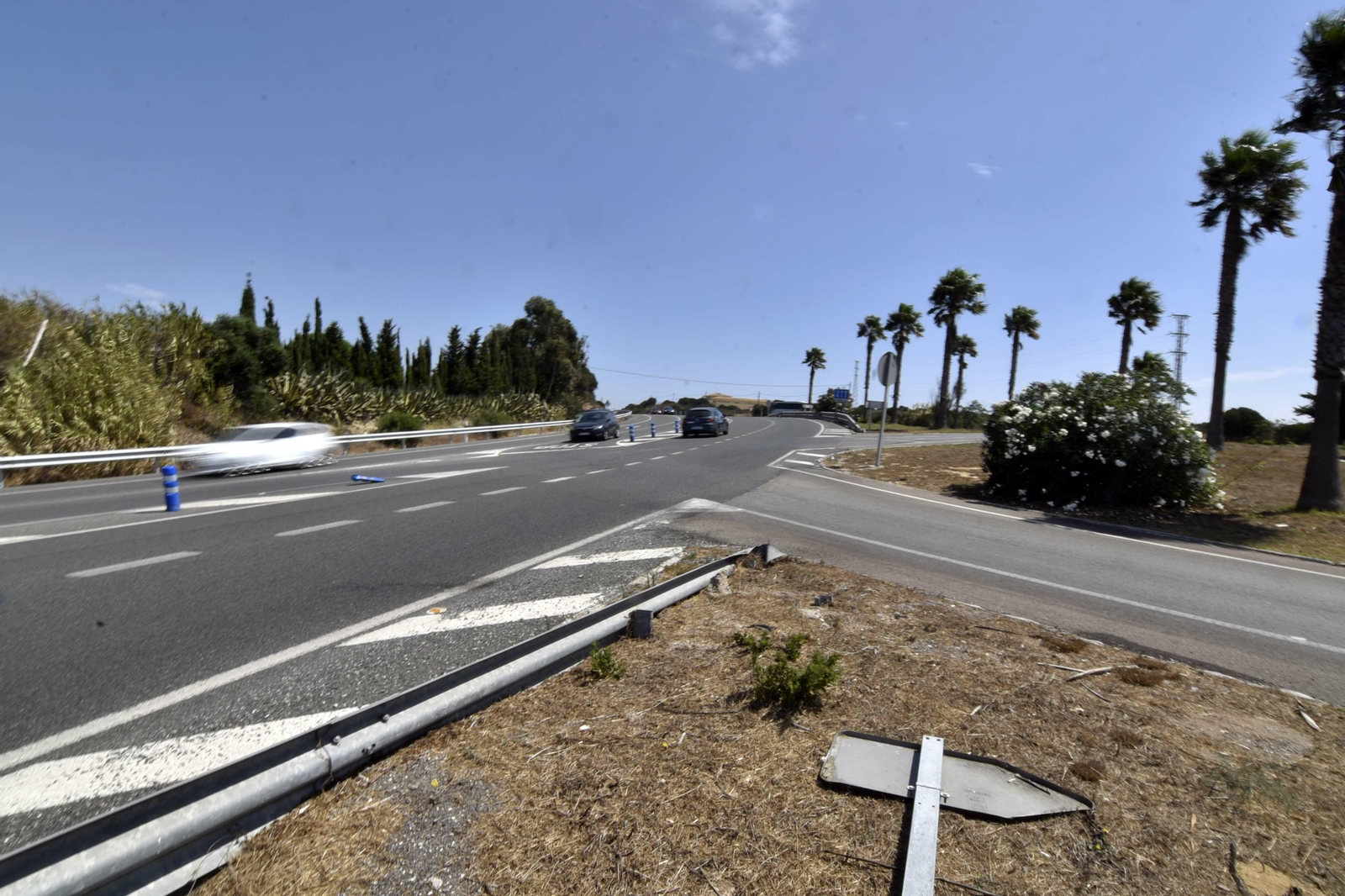 La entrada a Tarifa por la N-340 en la que se construirá la rotonda.