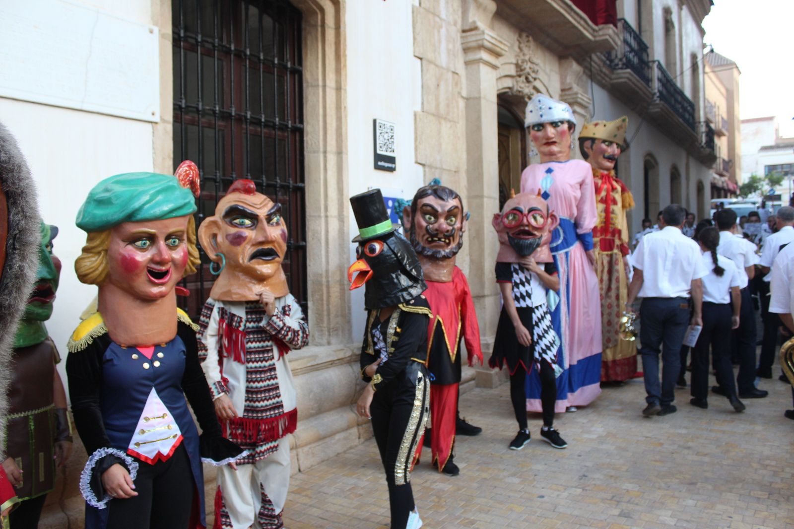 Los Gigantes y Cabezudos de Vera, en imágenes