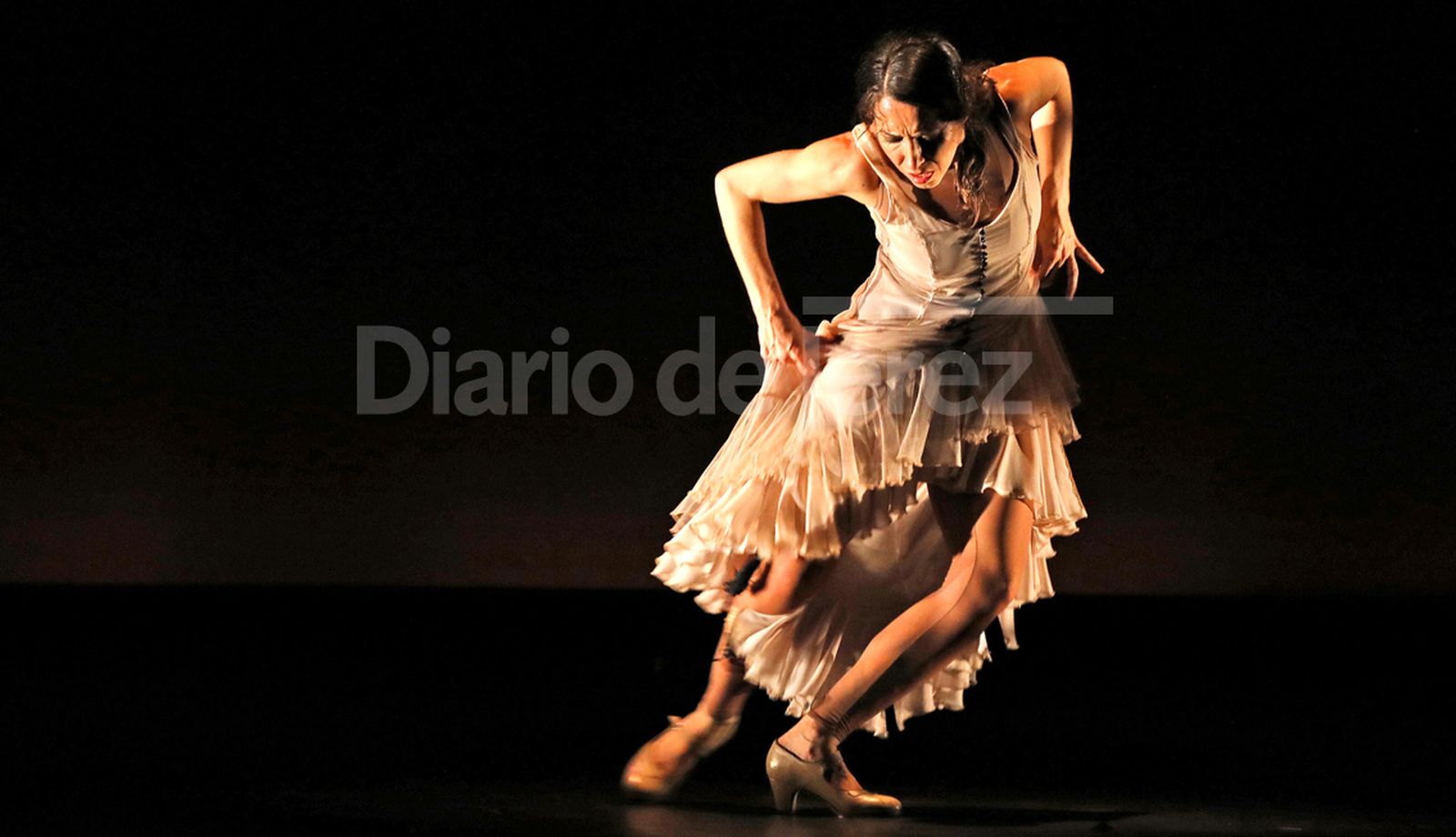 Imágenes del espectáculo 'Sin permiso' de Ana Morales