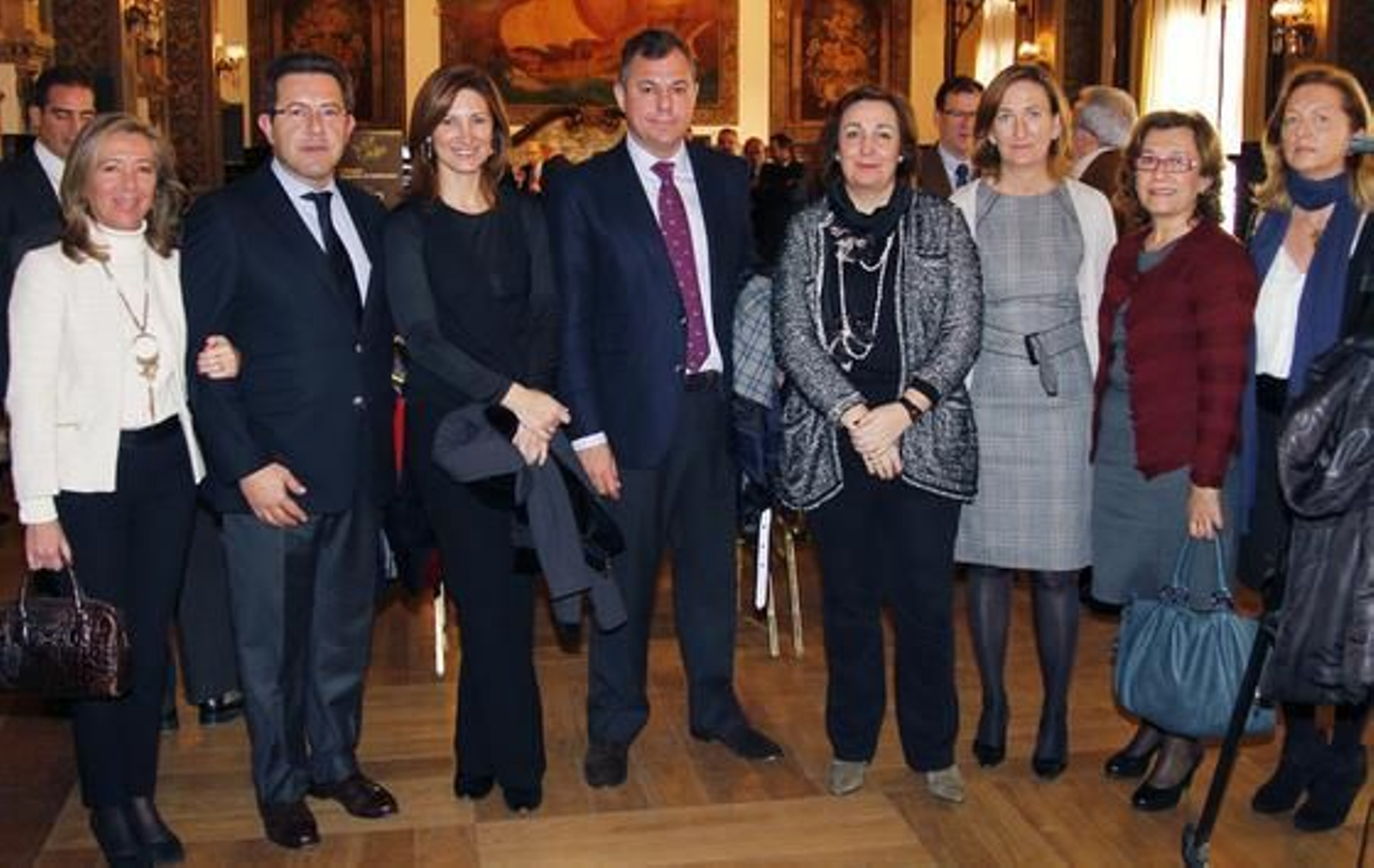 Felisa Panadero, Alberto Díaz, Alicia Martínez, José Luis Sanz, Ana María Corredera y María del Mar Sánchez Estrella.


Foto: Juan Carlos Vazquez y Victoria Garcia