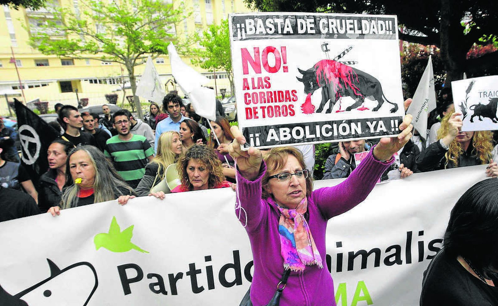 Manifestación contra los toros el pasado mes de mayo en la Feria de de Jerez.