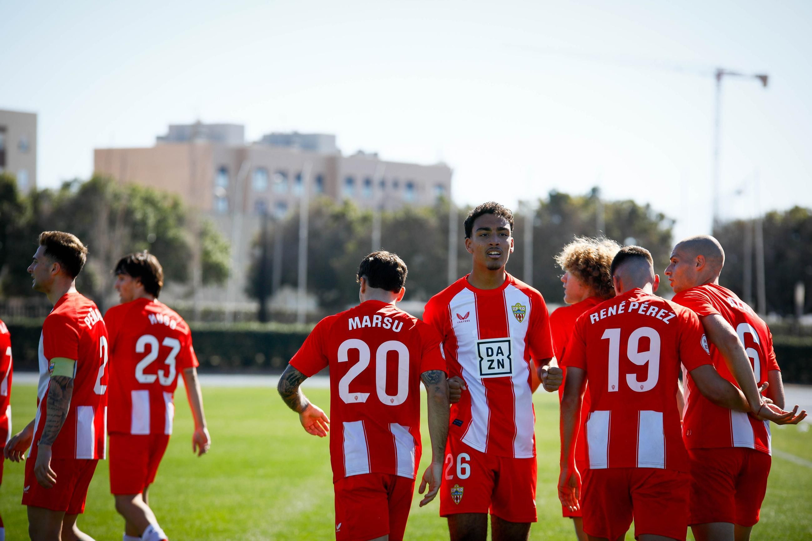 Las imágenes de Segunda RFEF entre Almeria B y recreativo de Granada