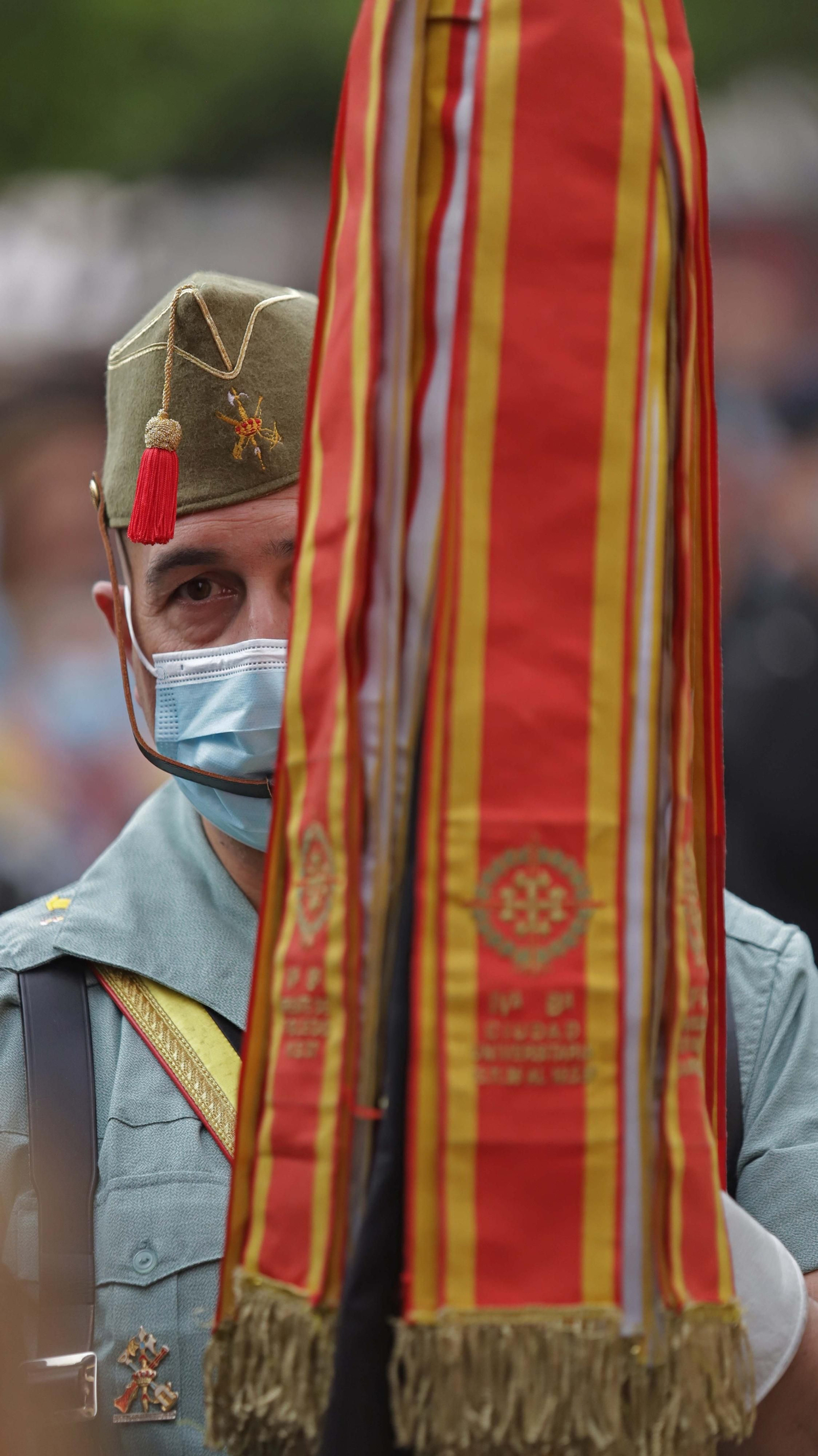 Fotos del Lunes Santo en Algeciras: La Columna y la Legión