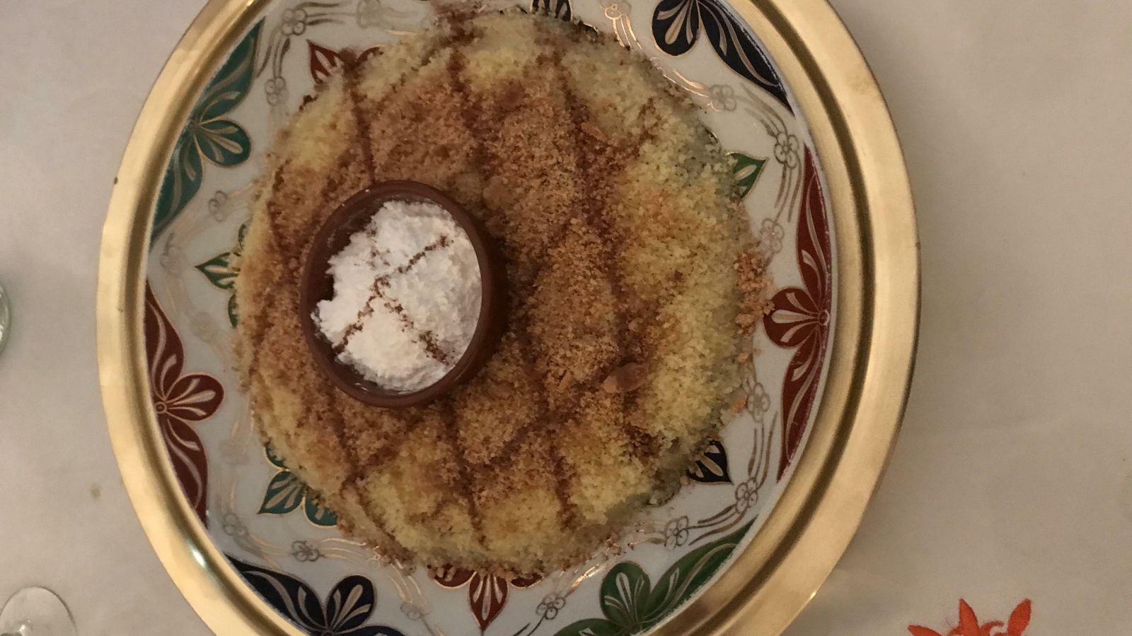 No se vaya de Marruecos sin probar su famoso cuscús.