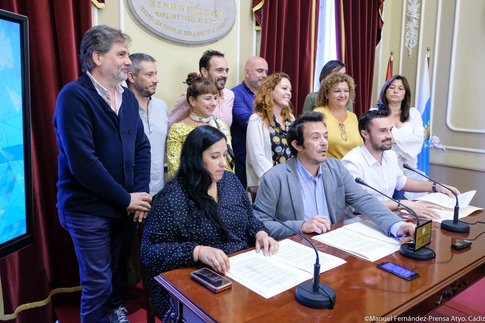 Foto de familia del equipo de gobierno, sin Paco Cano