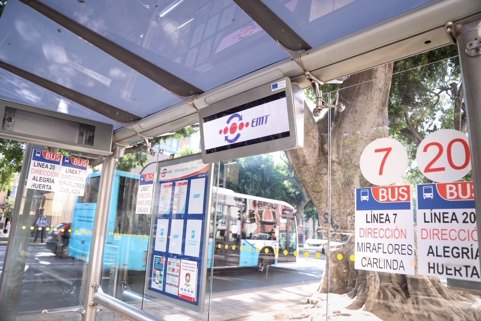 Una parada de la EMT, en el centro de Málaga.