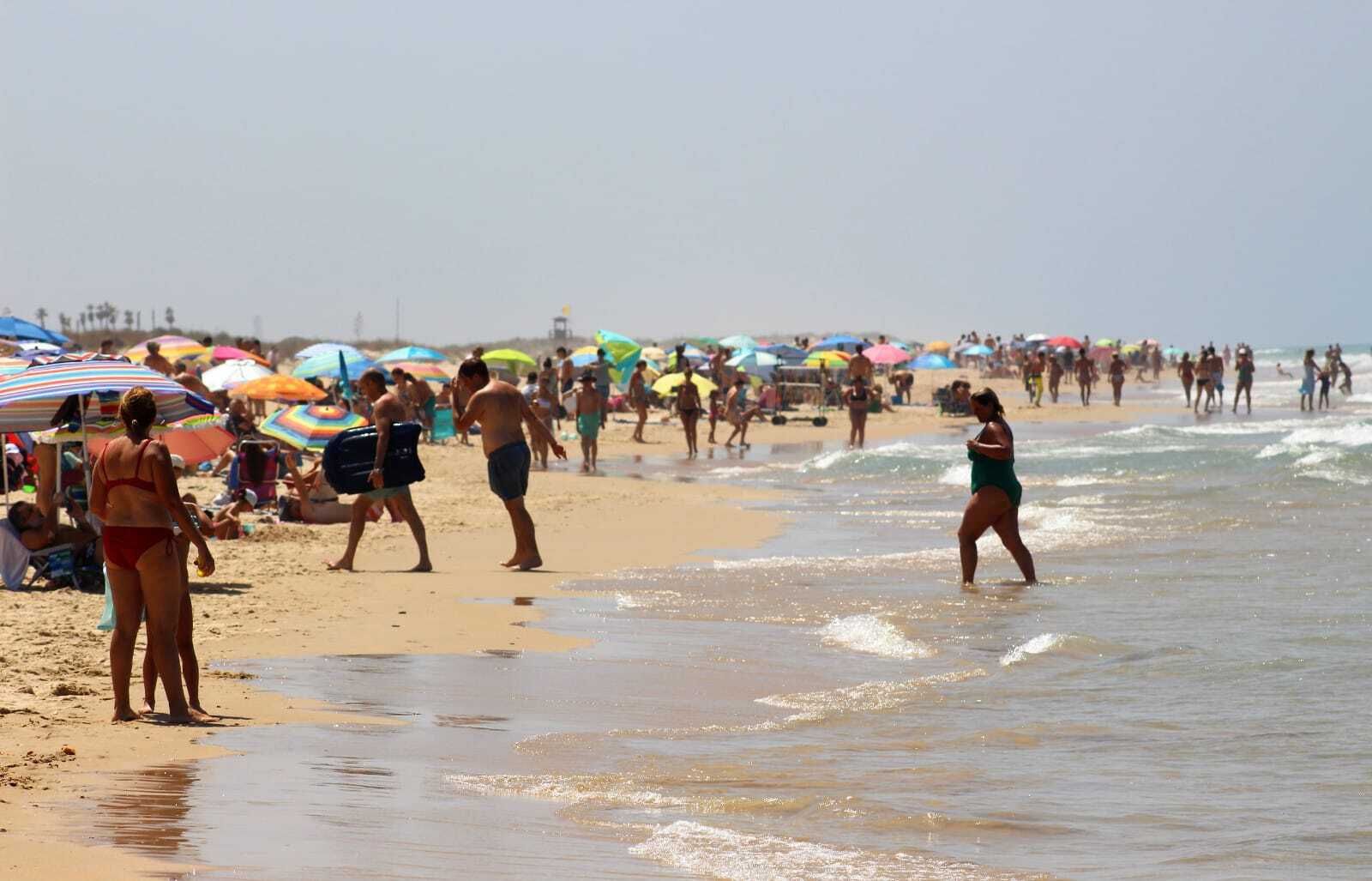 Así están las playas de Conil y El Palmar este verano