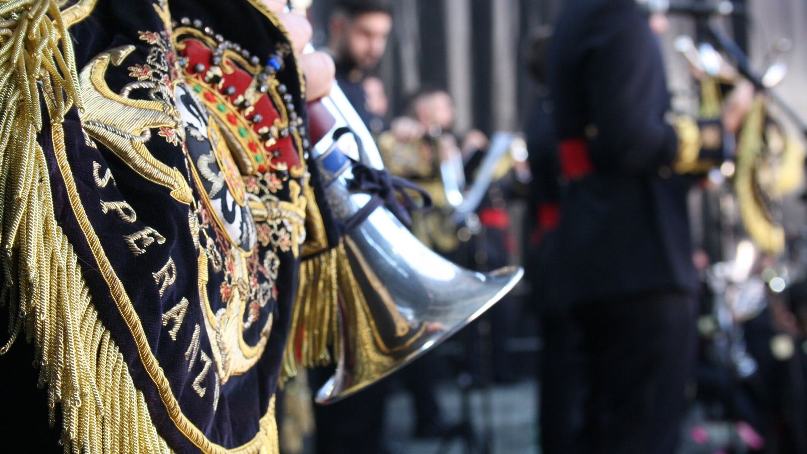 Mantolín de la banda del Paso y Esperanza