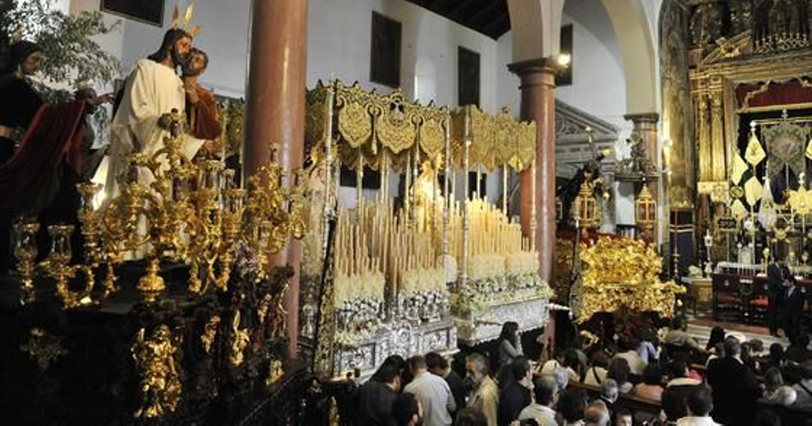 San Roque, junto a La Redención en la iglesia de Santiago.

Foto: J. C. Vázquez