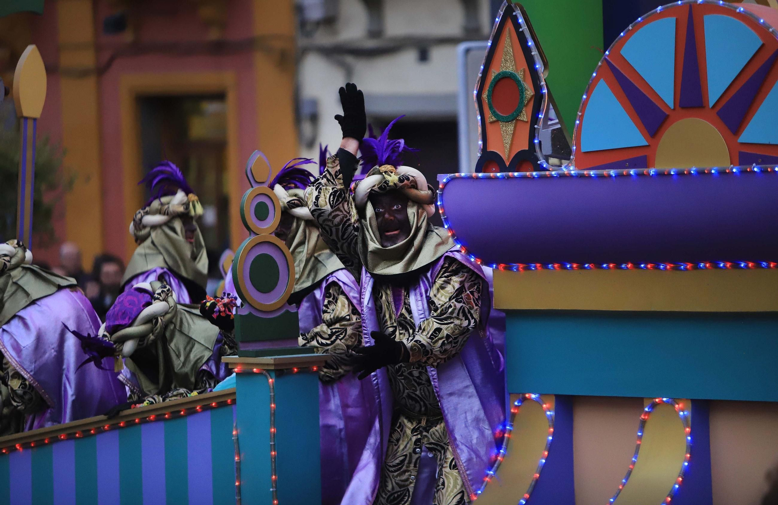 Imágenes de la Cabalgata de los Reyes Magos de Jerez 2025