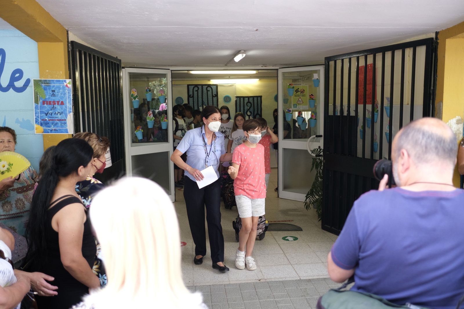 Protesta en el colegio Mediterráneo de Córdoba por los problemas de climatización, en imágenes