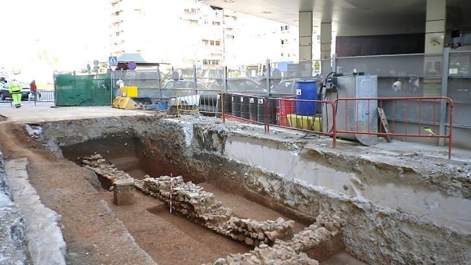 Restos localizados en calle Santa Marta.