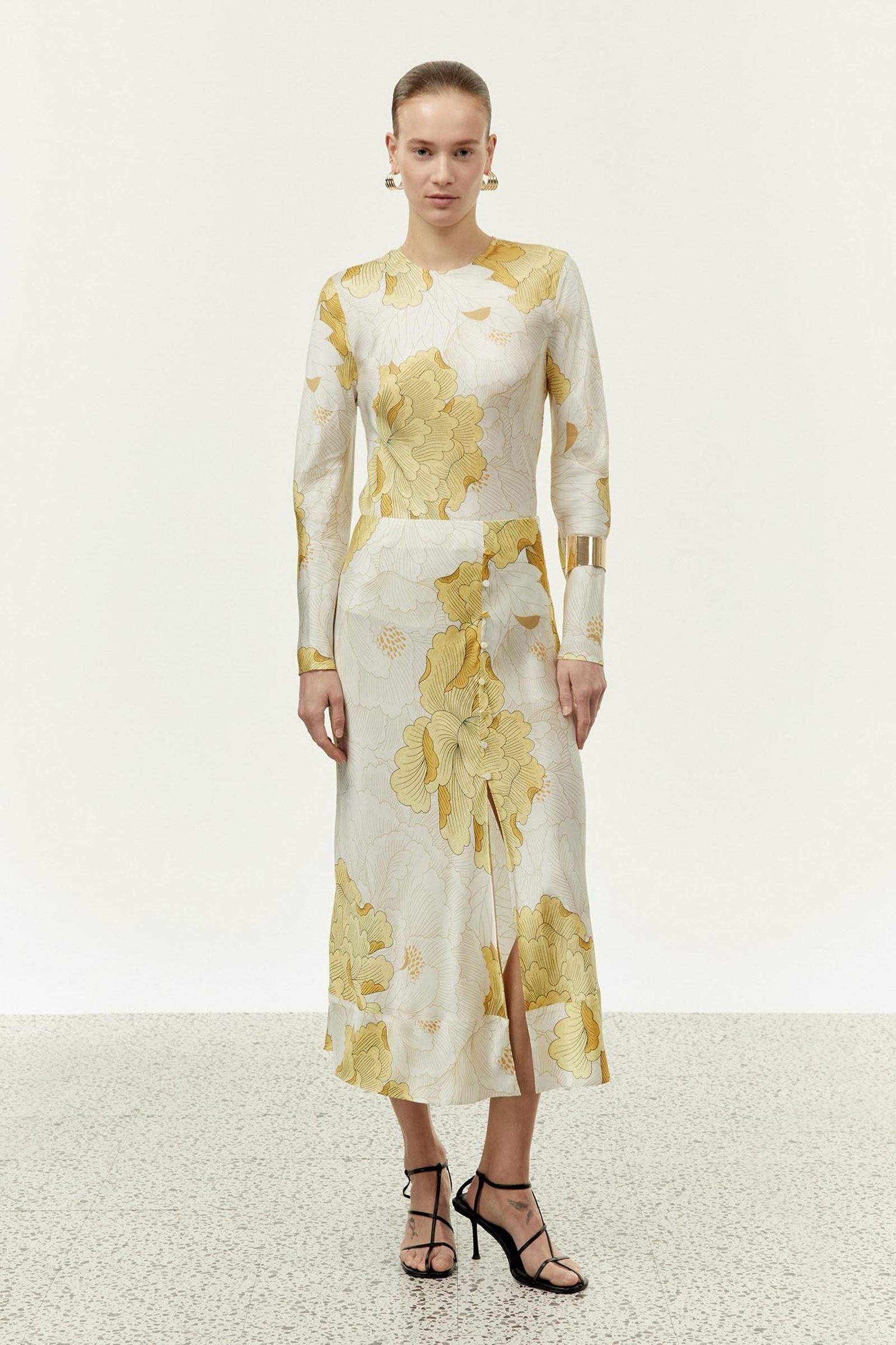 Conjunto de falda y top de Sfera.