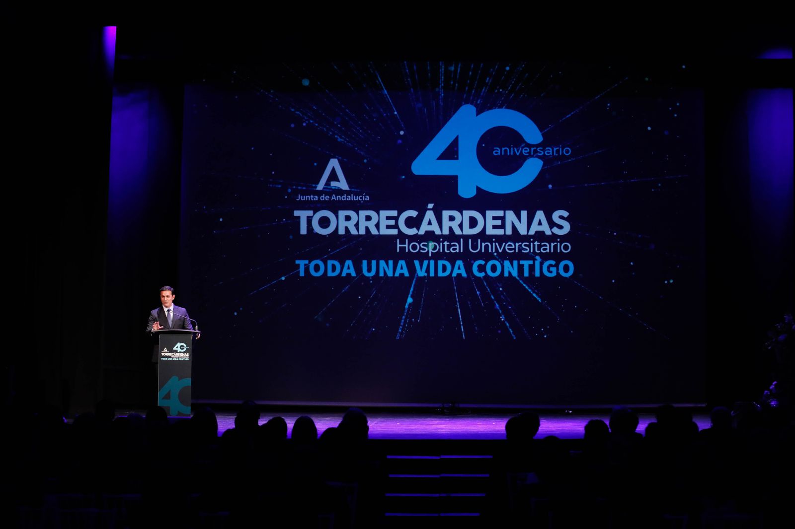 Imágenes de la Gala por el 40 Aniversario del Hospital Universitario Torrecárdenas