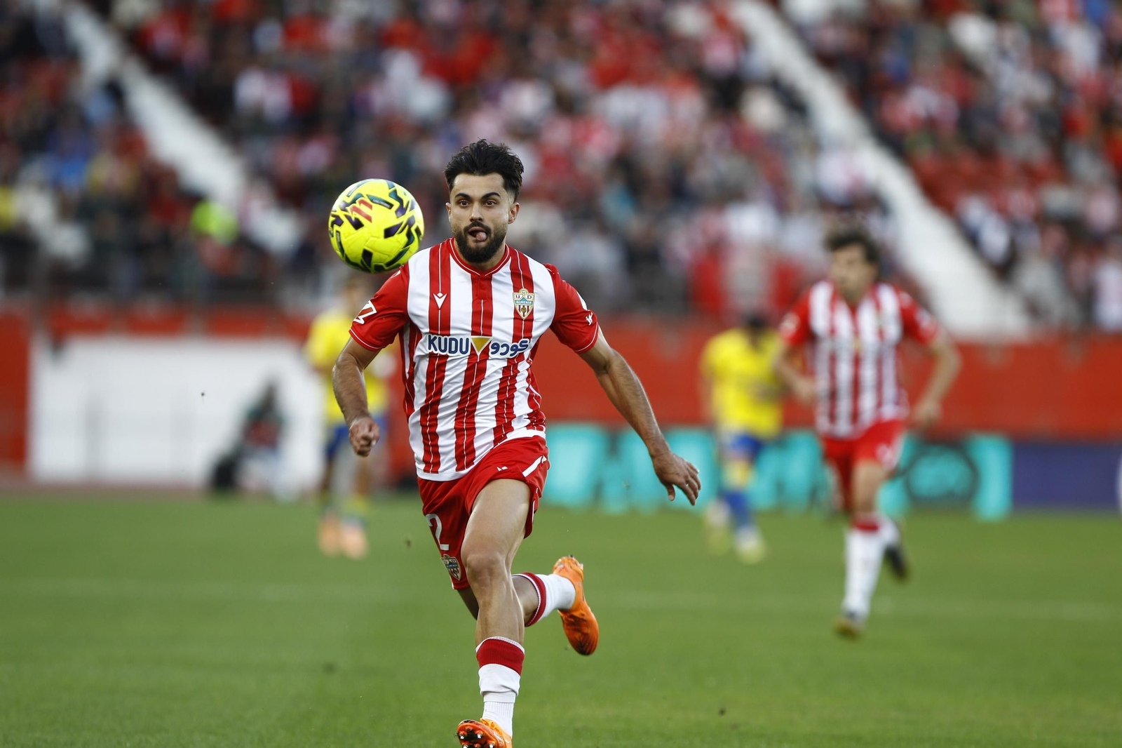 El partido U.D. Almería-Cádiz C.F. en imágenes
