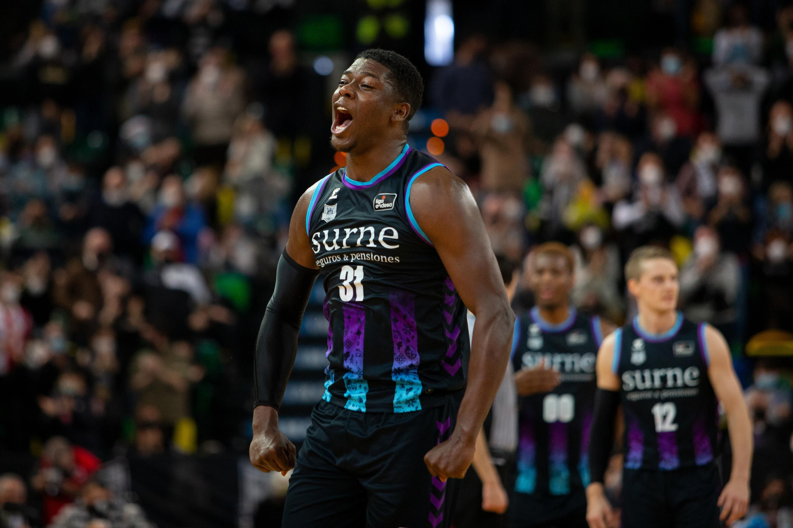 Ángel Delgado celebra.