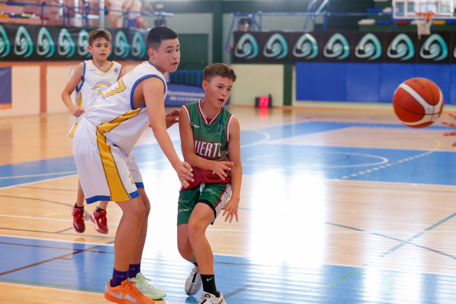 Las fotos de la penúltima jornada del Cadeba mini-masculino de La Línea
