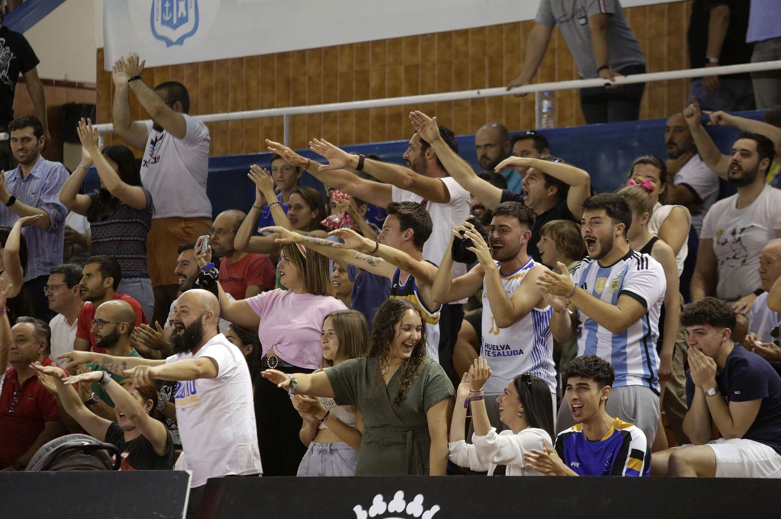 Imágenes del UE Mataró-Huelva Comercio en el Andrés Estrada