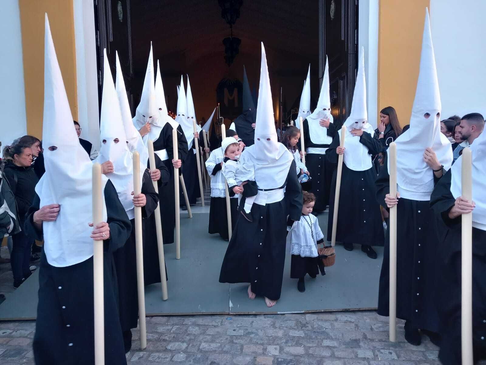 Las imágenes del Viernes Santo de 2023 en Chiclana.