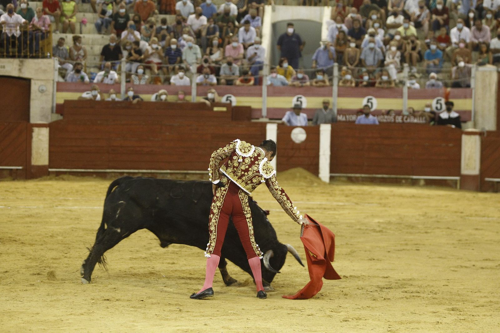 Fotogalería primera corrida de toros Feria de Almería
