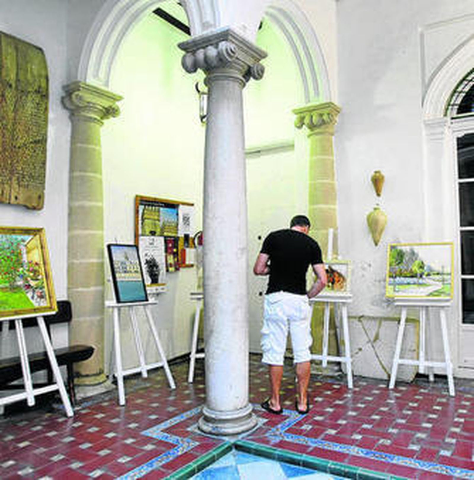 La mayoría de las actividades serán en el patio de la Academia.