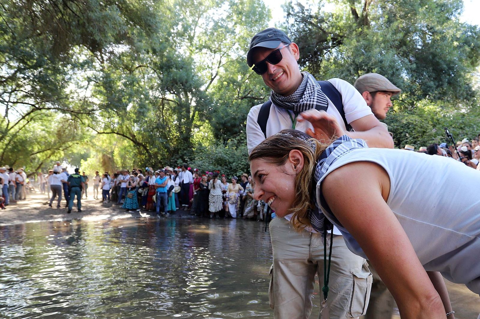 Imágenes de la Hermandad de Huelva a su paso por El Charco