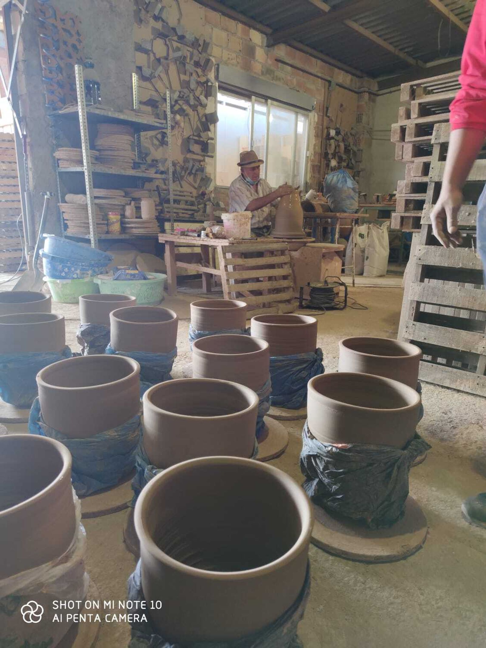 Otra imagen del taller de alfarería