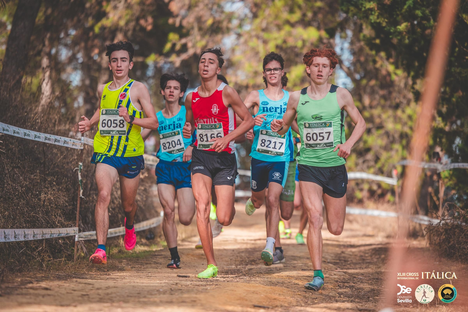 Búscate en las fotos del Cross de Itálica 2025 | 5
