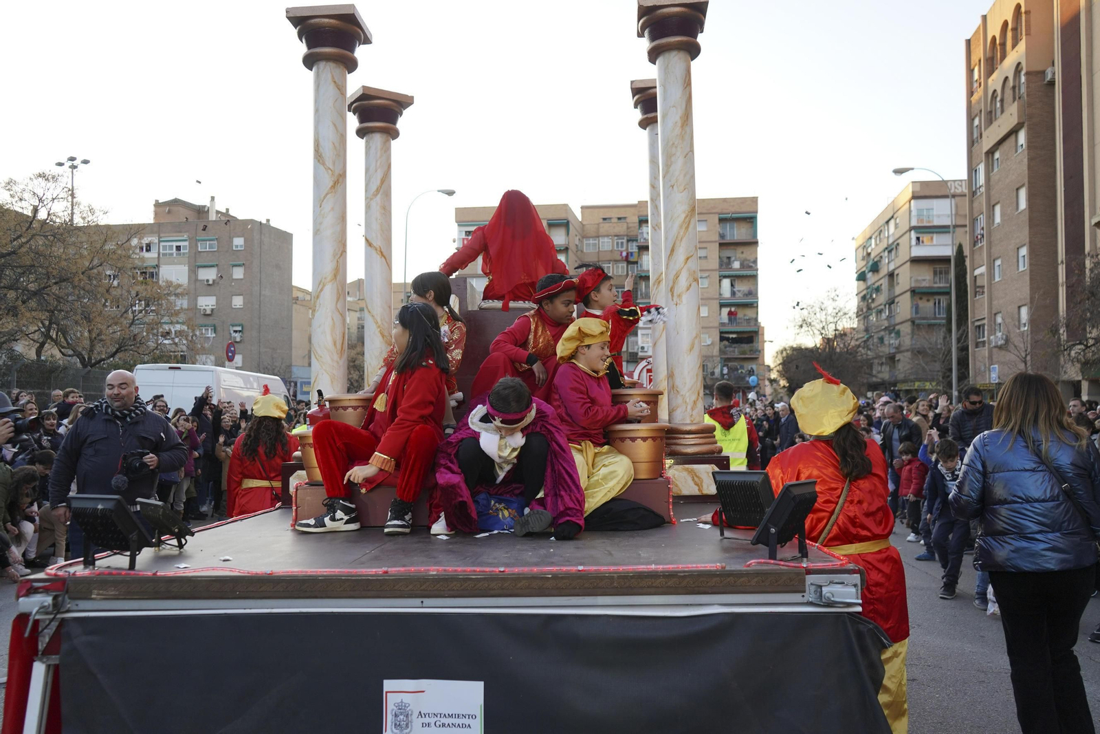 La cabalgata de los Reyes Magos de Granada, en imágenes