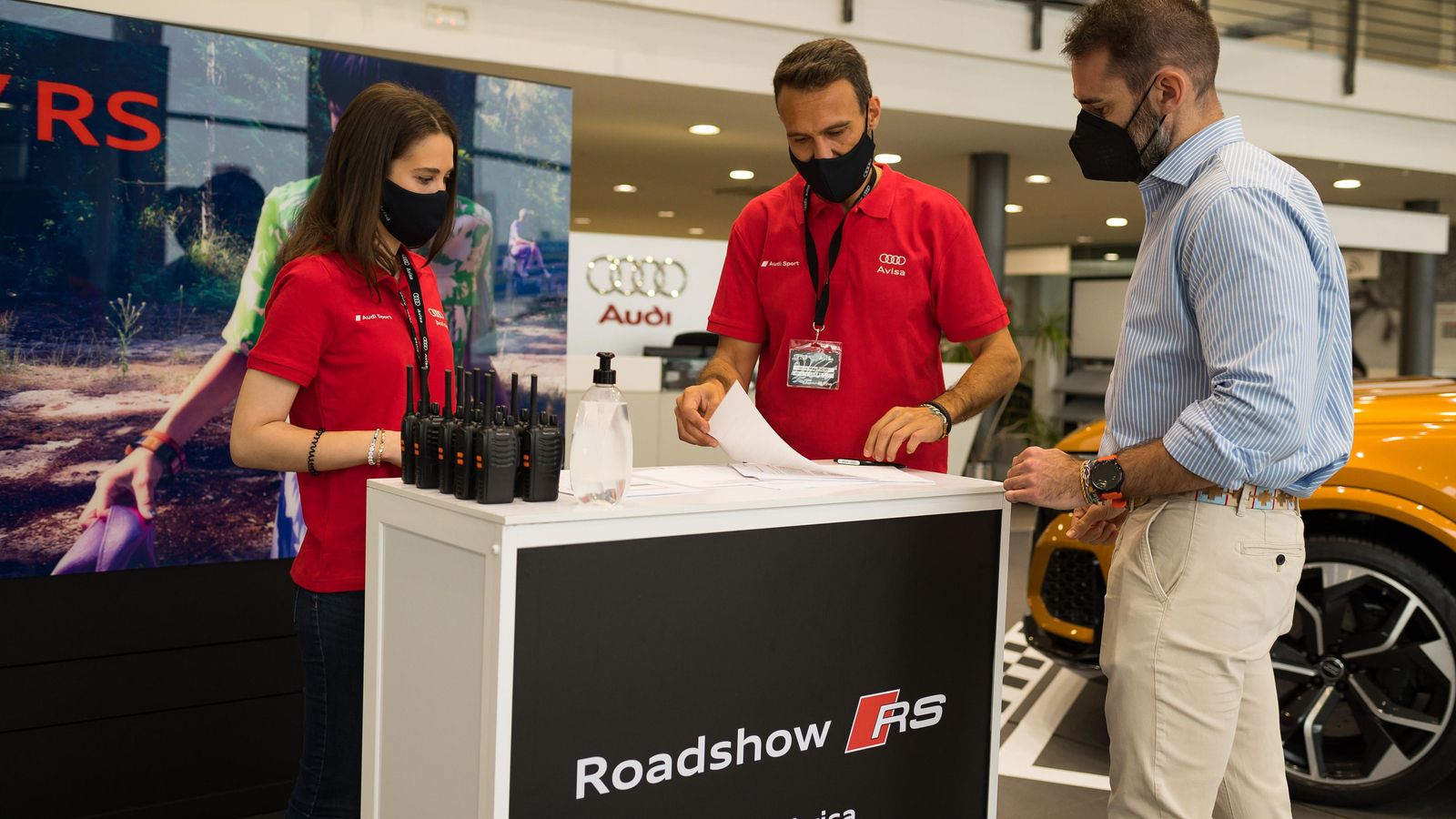Además de una jornada de puertas abiertas para conocer los modelos RS, los clientes pudieron disfrutar de un día más de conducción en carretera con ellos.