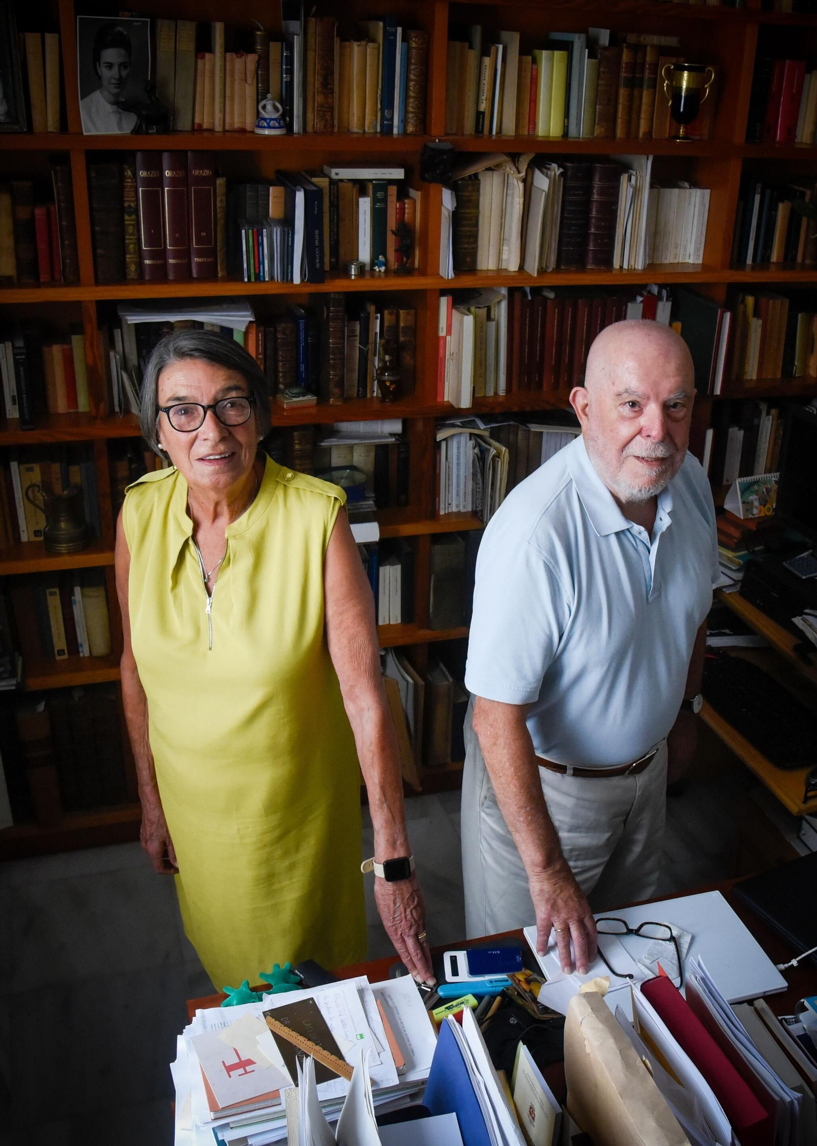 Galería gráfica: Consuelo Varela y Juan Gil, premiado con el premio Manuel Clavero