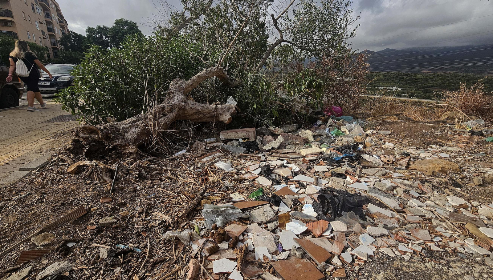 Las escombreras ilegales de Algeciras, en imágenes