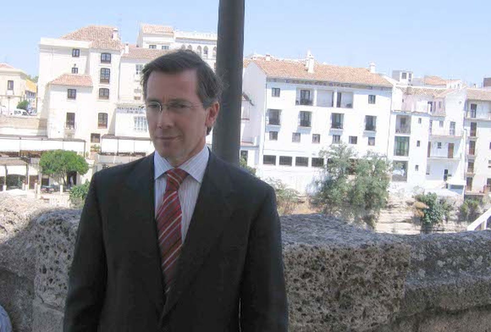 Bernardino León: "Las primaveras árabes deben moderar su mensaje"